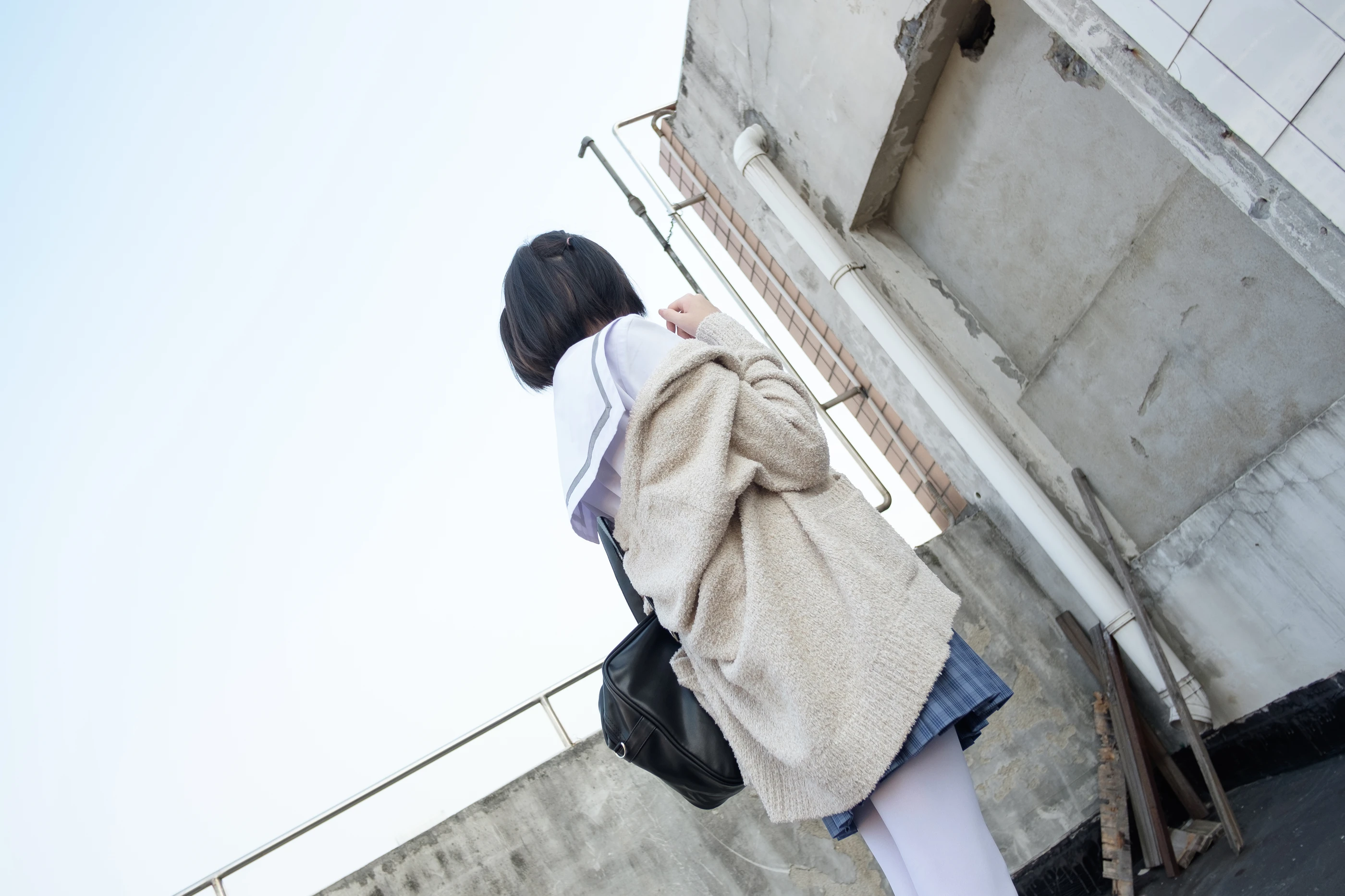 森萝财团 SSR-001 [74P]插图1